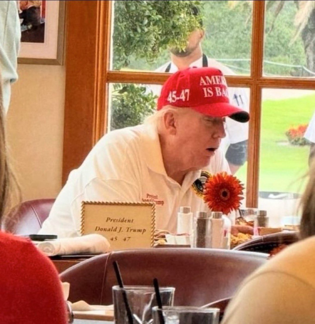 This is what a pig looks like when it’s relieving its bowels while at the same time his adderall demented mind thinks he’s blowing his load. But do go on Faux News about his stamina. Bubba in the background is not impressed.