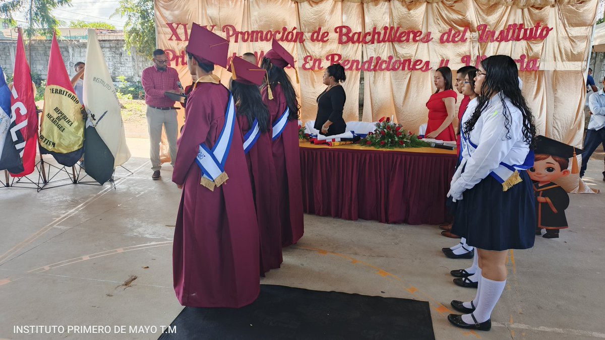 XLIX Promoción de Bachilleres 2025 del Turno Matutino.