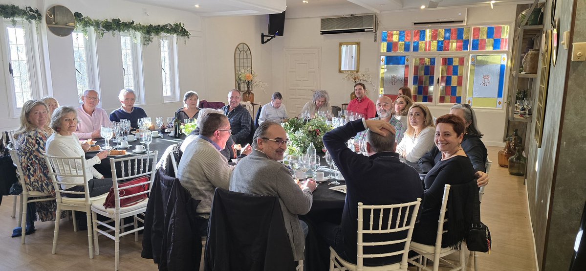 pimvillalbilla's tweet image. ✨ Como cada año, la gran familia de la Plataforma Independiente Municipal 💚💛 PIM,💛💚 se reúne para comer en navidades✨
Hoy volvimos a encontrarnos, a compartir sonrisas, proyectos y ese espíritu que nos une. 

#Feliznavidad #PIM #vecinos #Villalbilla