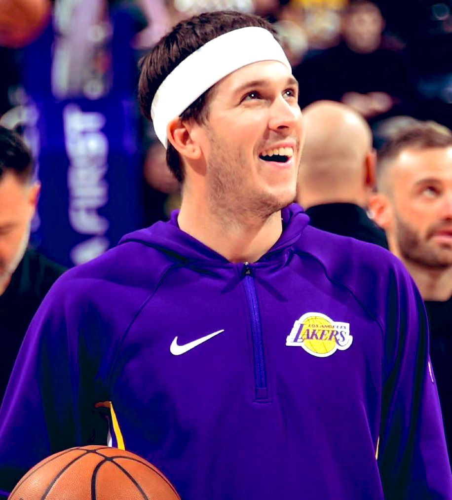 LakeShowYo tweet media