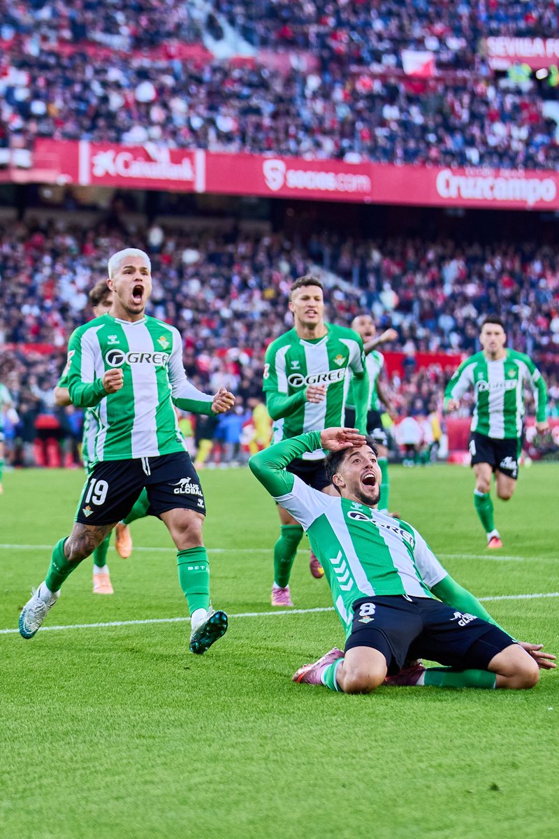 CuchoHernandez's tweet photo. BEEEEETISSS 💚BEEEEETISSS https://t.co/JbOtuai5oV