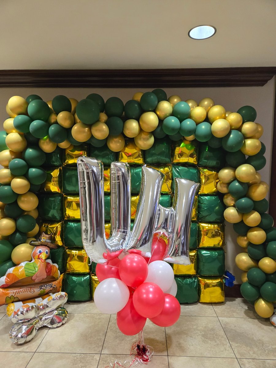 BayAreaCoogs's tweet image. 🏈🍻Thank You Coogs for a Great Happy Hour! We appreciate everyone who came out to the Baylor Pre-Game Happy Hour. We had an amazing turnout and great energy. We can't wait to do it again. Go Coogs!🍻🤫
#GoCoogs #Coogs #BeatBaylor
@UHCougarFB @houstonalumni @UHCougars
@UHouston