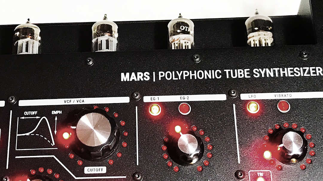 MARS - the first polyphonic synthesizer based on vacuum tubes
Good Preheat  |  D'n'B Demo track  |  by Eternal Engine EMI

&gt; youtube.com/watch?v=led7HD…

∞ apparatus.su/mars.html