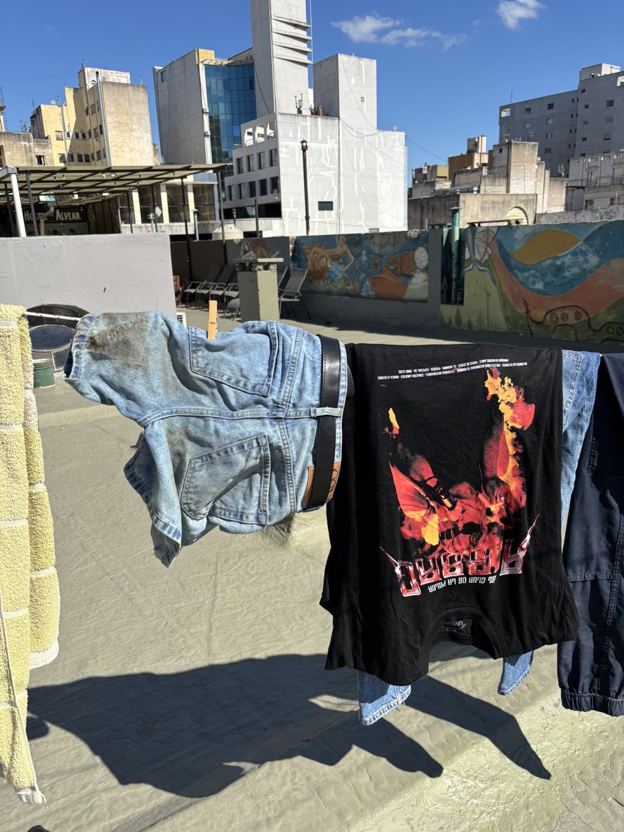 el pov de una erbakera mojada despues de anoche