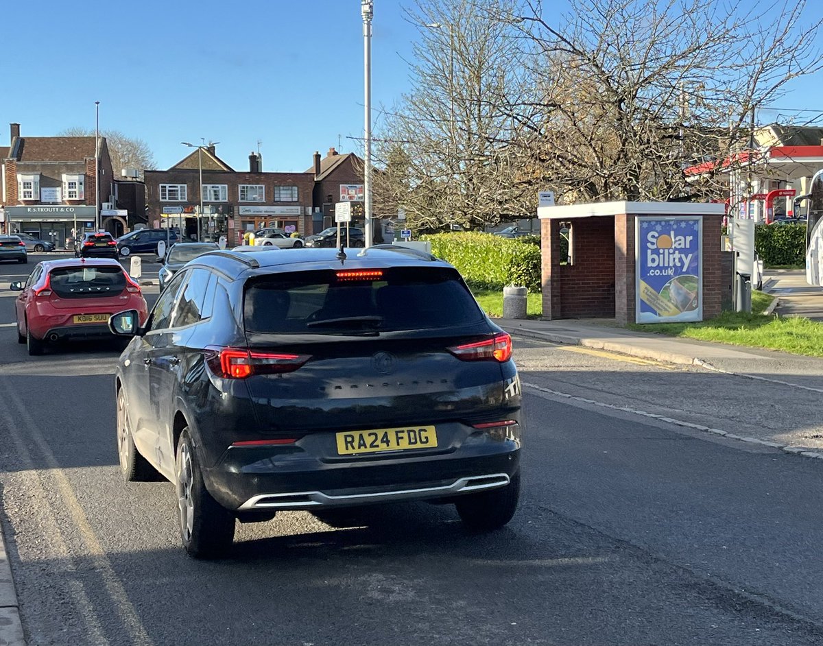 Garry Hartley tweet media