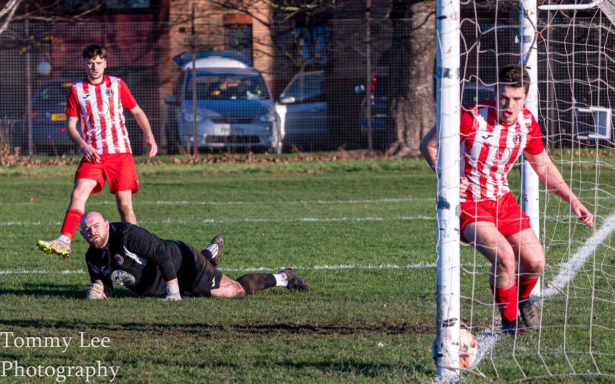 <a href="/Longstone_Utd/">Longstone United</a> v <a href="/1846Douglass/">Frederick Douglass 1846</a> 
Photos of todays abandoned JST Electronics Sunday East of Scotland Amatuer Cup Round 3 game.
<a href="/LeafaOfficial/">Official_LEAFA</a> <a href="/ScotAmFAEastS/">SundayEastofScotland</a> <a href="/scotfootfixs/">Scottish Football Fixtures</a> <a href="/scottish_aff/">AmateurFixturesResultsSCO</a> 
facebook.com/media/set/?set…