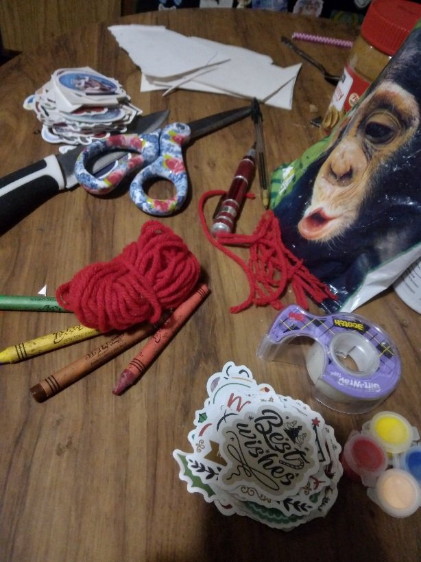 Working on some Christmas 🎄 crafts...
Fun. Fun time yay...

🎄  🎄  🎄 🎄 🎄 🎄 🎄 🎄 🎄 🎄 🎄 🎄