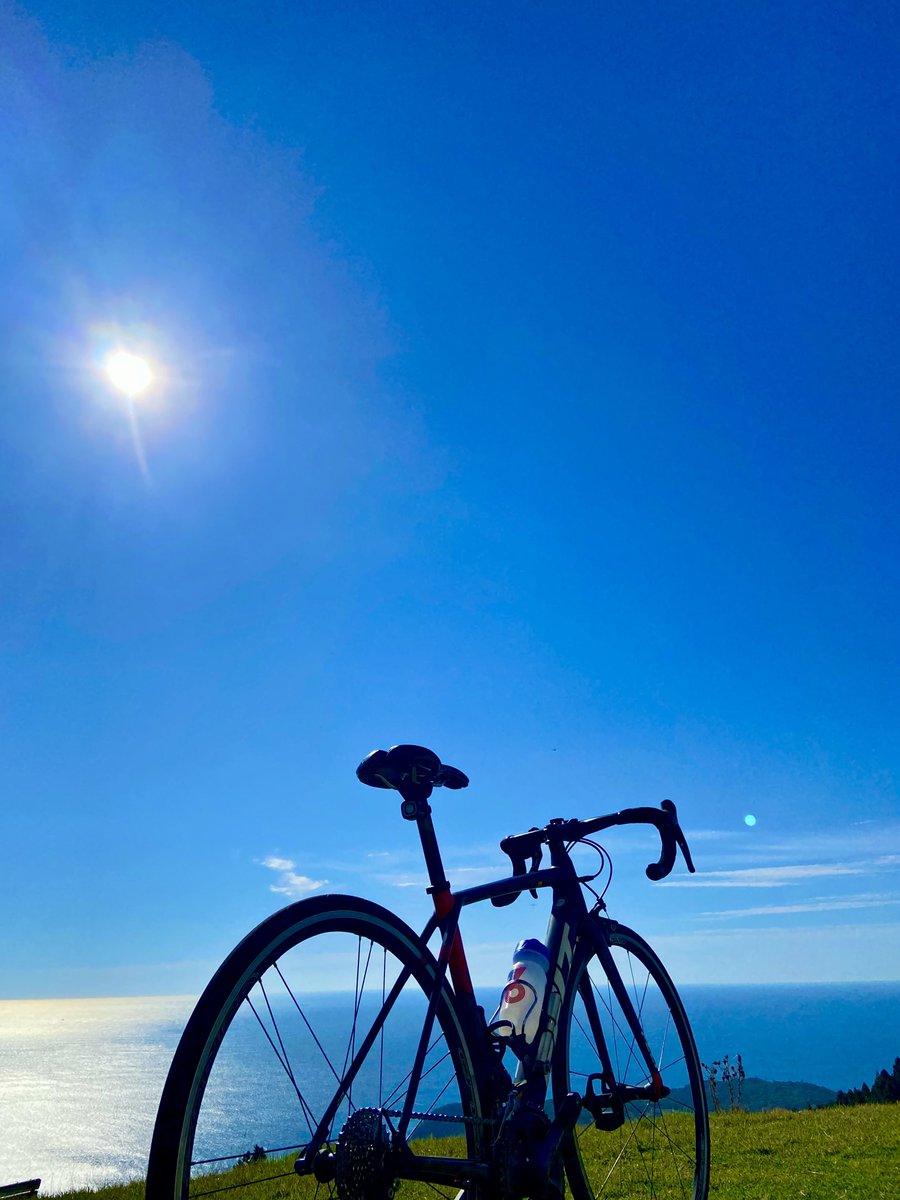 chari_cycling's tweet image. おはようございます☺️

今日は #着信メロディーの日
平成、令和の若者達よ、おじさん達はダウンロードなんかなかったから、本を見ながら手打ち入力してたんだよ。
当時はドコモの #p501 を使ってたな。

今月もよろしくお願いします。
#ユルポタ #ゆるポタ #ポタリング #ポタリングロード