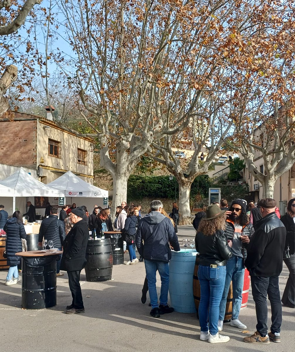 20è Subirats Tasta'l
Avui hem celebrat un any més els sabors del municipi.
Una festa que posa en valor els productes artesans i
agrícoles, el nostre patrimoni i el teixit social que ens
uneix.
#Subirats #SubiratsTastal #SaborsDeSubirats
#ProducteLocal #GaudeixSubirats