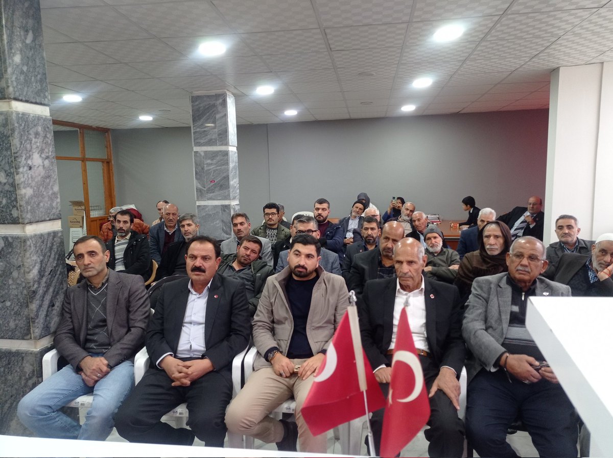 📌 İl Divan Toplantısı | Kasım 2025

Saadet Partisi Şanlıurfa İl Başkanlığı Kasım Ayı İl Divan Toplantımızda, Genel merkez Şanlıurfa il sorumlusu Sn. Hüseyin KARATOPRAK konuşmalarını gerçekleştirdi.