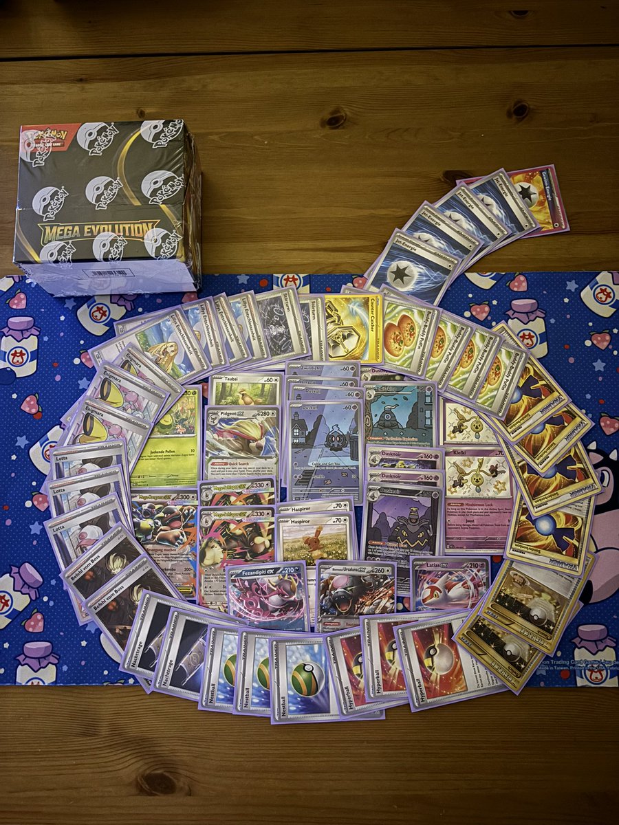 grossermeister4's tweet photo. 44th/2200 at Stuttgart Regional with Lopunny Dusknoir💣👻
Feels a little bad to blow the 8-0-1 Day1 but it is what it is.
Deck is fun! 
Shoutout to the groupe as always.
Finally Day2 together @AlpEhliz 🤝🏻 https://t.co/oVPBbUzzWf