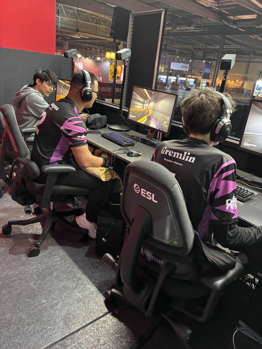 NTMRgg's tweet photo. Victory Sunday vibes are immaculate today!

Huge shout out and appreciation to the players and coach for the hard work and dedication that they put in to get the win 💜

👑 @uni_fps 
👑 @Lasagna_FPS 
👑 @GremlinersTTV 
👑 @Kunozeetf 

#FearTheNTMR | #TheFinals | #TGM25 https://t.co/hw3aWTE4dB