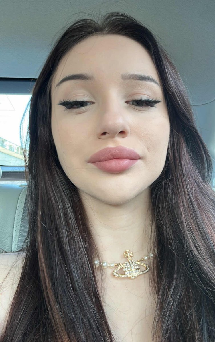 cwl625960's tweet photo. Cock tribute my hot sis for more pics dm no nudes https://t.co/kr6POJQfnb