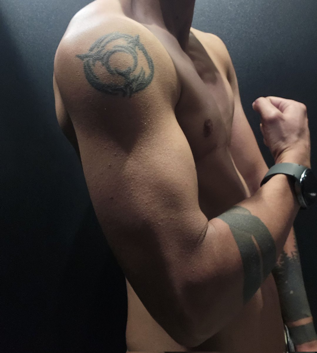 AlphaBottomFTM's tweet image. Upper day takes 2 hours and im fully deceased now Dx