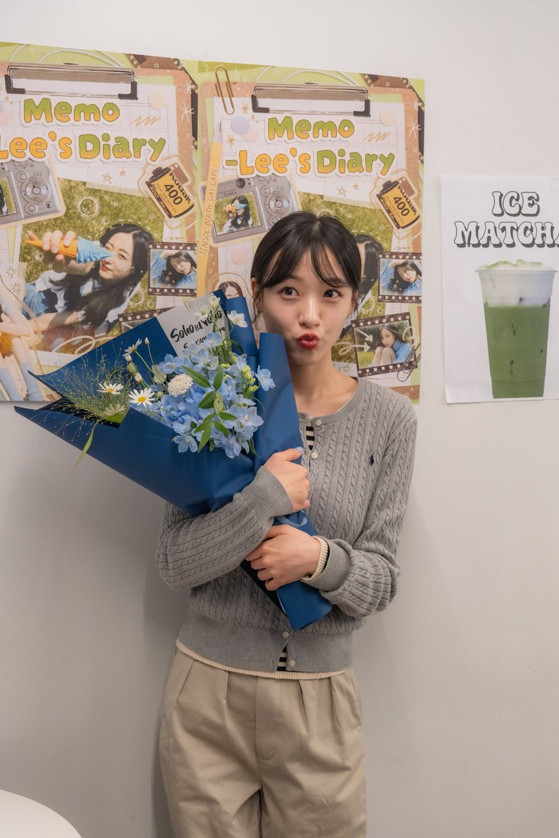 251130
이진솔 생일카페

#Memo_Lee_Diary
#진솔 #Jinsol #이진솔 #에이프릴 #APRIL