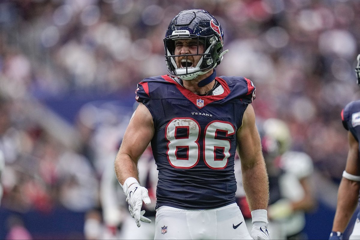 55 receiving yards &amp; counting! 💰💰💰

🎯 Dalton Schultz O39.5 Rec Yards (-112) ✅✅✅

#GamblingX #GamblingTwitter