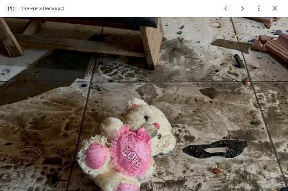 ProtocolsWZion's tweet image. Σωστά τα λέει εδώ ο fact-checker του BBC, και όντως είχαμε αντιληφθεί την πλαστότητα. Αλλά και οι &quot;αυθεντικές&quot;, που δείχνουν πάντα ένα αρκουδάκι ανάμεσα στα χαλάσματα, κι εκείνες πλαστές είναι. Είδατε πότε έστω και ίχνος σκόνης πάνω τους; Εγώ ποτέ. Πάντα είναι του κουτιού.