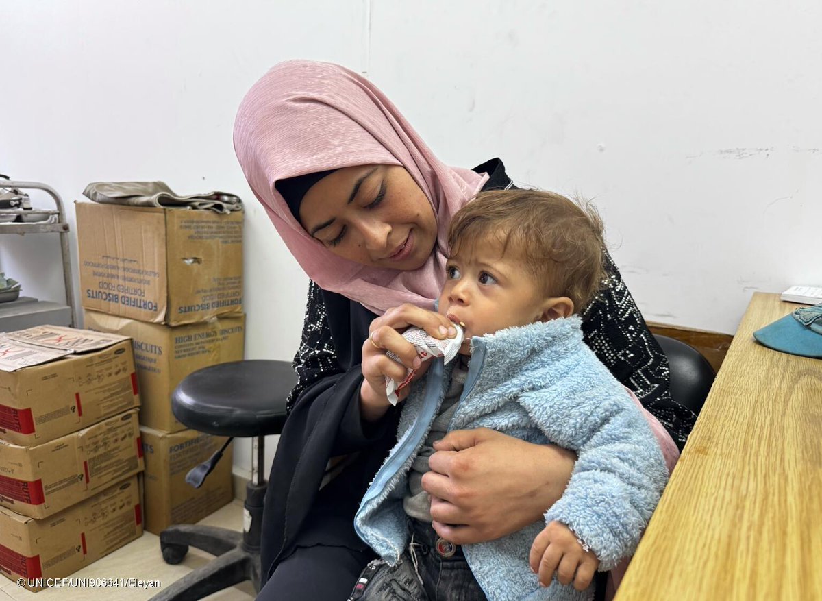 Motaz, 11 months, is Rowa’s only child.

In early November, Rowa learned that he was suffering from malnutrition. Since then, Motaz has been receiving support at a UNICEF-supported nutrition treatment point in Gaza City.

Even amid the current ceasefire, mothers and children