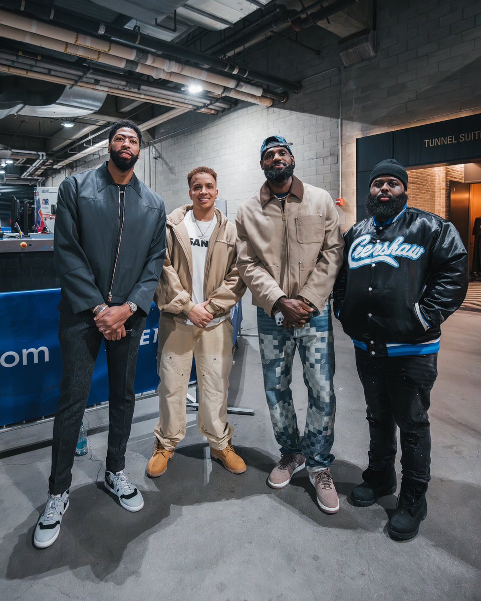 Swagg's tweet image. Welcome to Nuke Squad @KingJames