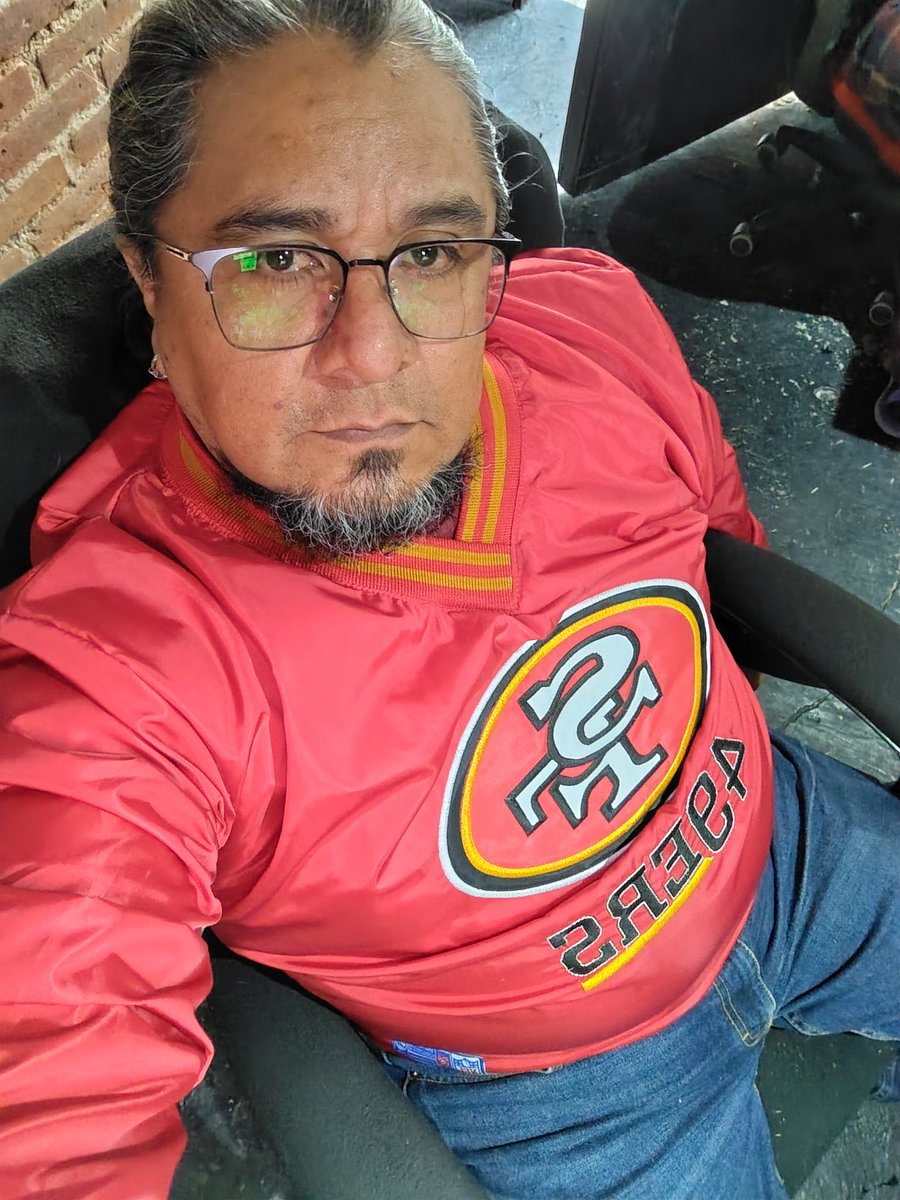 ray_colinrc's tweet photo. #NFLEnVix
Ocupamos una victoria más! https://t.co/z2qI5Vx18h