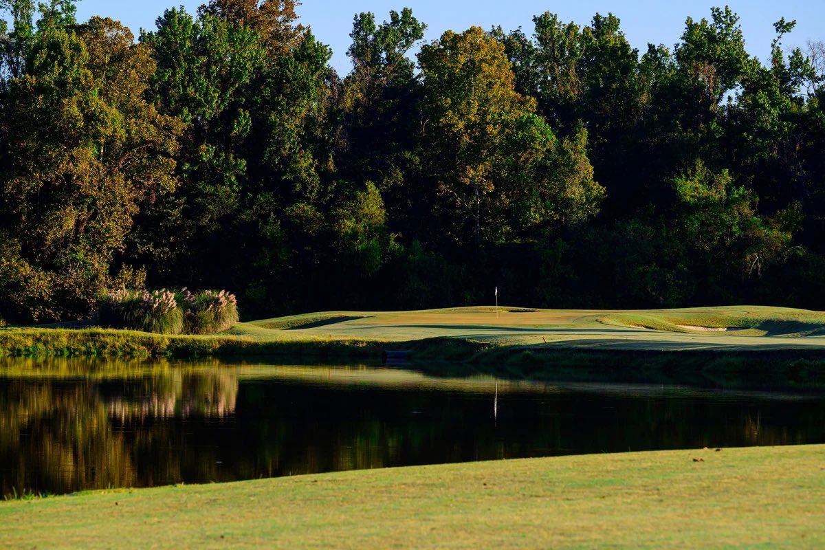 CYNTPgolf's tweet image. Lane Kiffin’s new home golf course…

The University Club - Home of the LSU Tigers in Baton Rouge, Louisiana.