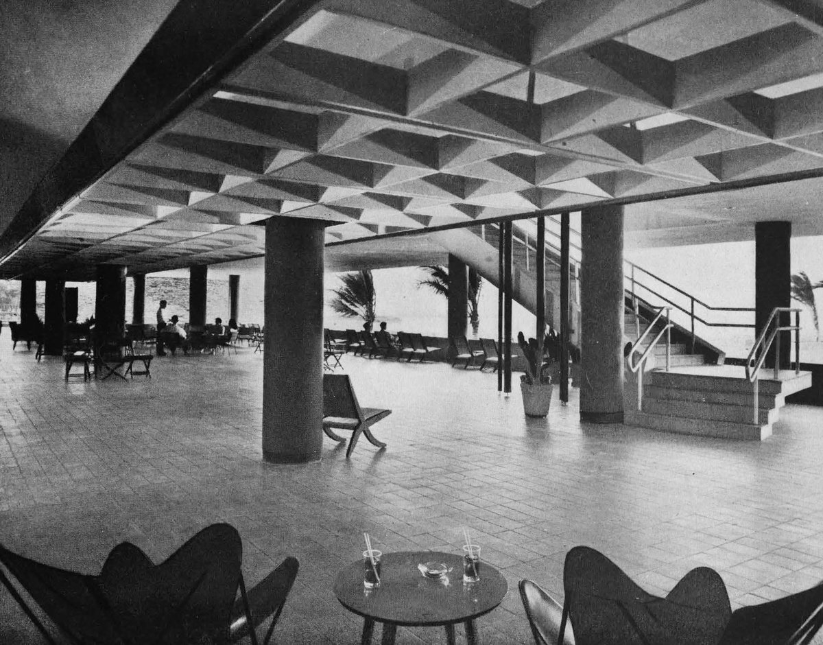 TRES60Blog's tweet image. Hotel Caribe Hilton, San Juan, Puerto Rico. Proyectado y construido por los arquitectos Toro, Ferrer y Torregrosa entre 1946 y 1949.

#arquitectura #arquitecturamoderna #modernarchitecture #HotelCaribeHilton #architecture