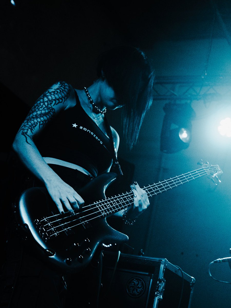 I can’t even enjoy a show as a civilian without taking a few photos
<a href="/wristmeetrazor/">Wristmeetrazor</a> in Birmingham a few weeks ago