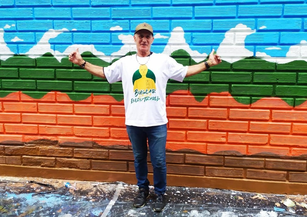 El estado de salud de nuestro compañero Álvaro continúa siendo delicado.
Seguimos pidiendo oración por él, para que Papito Dios le conceda la sanación y fortaleza que necesita. Que su recuperación sea pronta y completa 💚

Un abrazo solidario para él y su familia