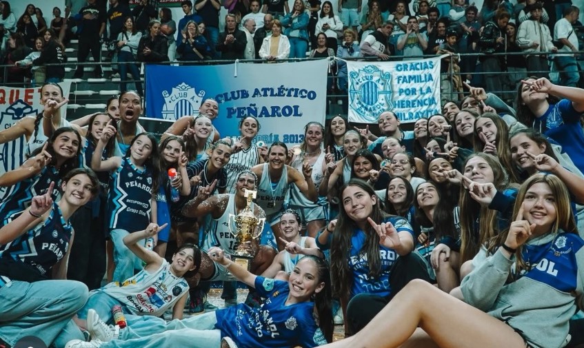 PEÑAROL CAMPEÓN PROVINCIAL.

Peñarol, Campeón provincial de Mayores Femenino: un título que abraza a toda la rama.

Más en planetanaranja.site