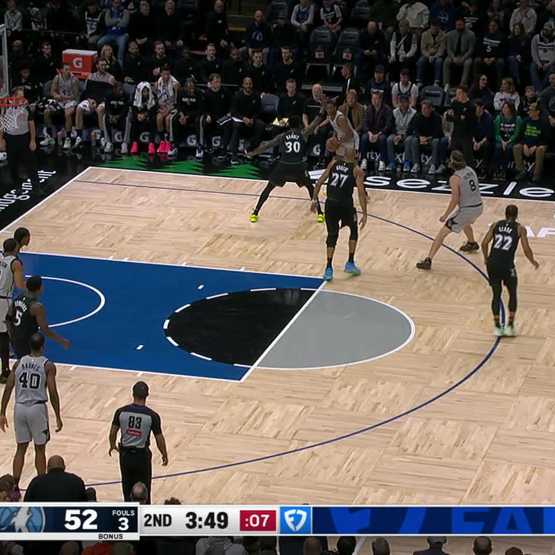 Up & Under 🙂↕️
📺 @FanDuelSN_SW