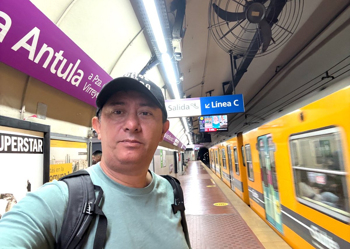 Gracias a quienes me han felicitado por el día del periodista en #Guatemala

El trabajo y las investigaciones en <a href="/VoxPopuliGuate/">Vox Populi</a> no se detienen

#VolveremosConMásFuerza