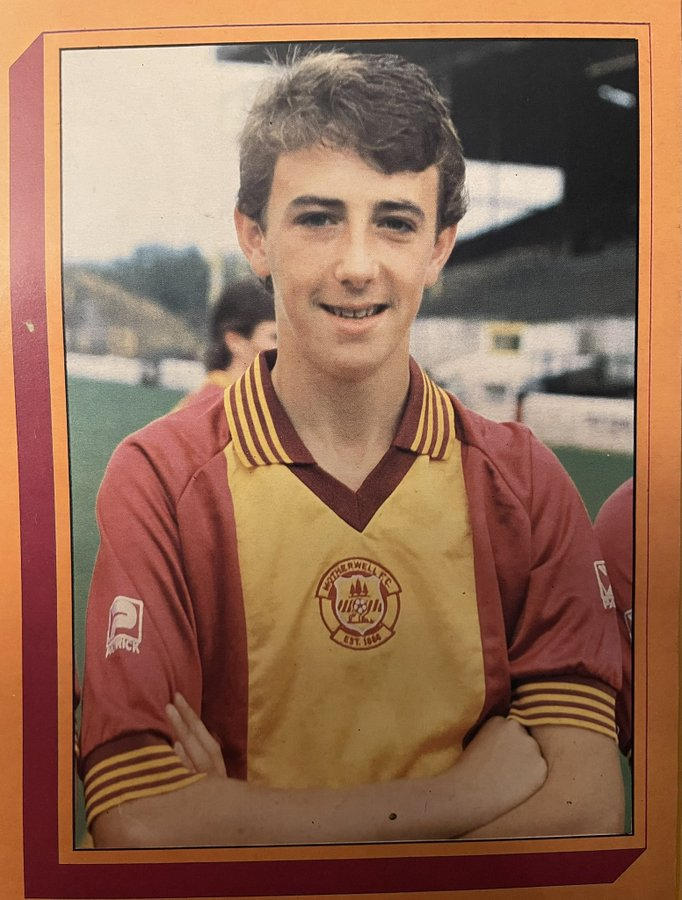 The Extreme Football Enthusiast tweet media