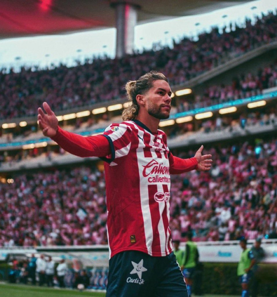 Piojismo1906's tweet photo. CUANTA FALTA HACÍAS HIJO DE PERRA. https://t.co/uFZpG6hNTX