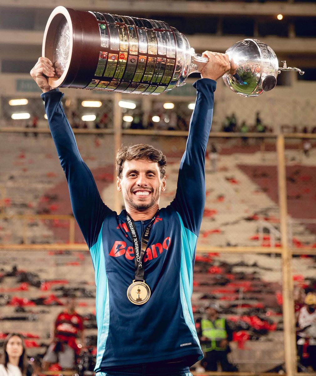 Rodrigo Caio tweet media