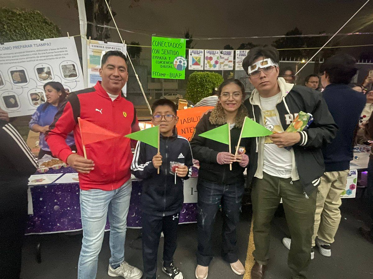 buap_fcc's tweet image. ✨ Noche de las Estrellas 2025 | BUAP ✨
La Facultad de Ciencias de la Computación se hizo presente en esta gran fiesta de ciencia y divulgación.
💙 Agradecemos la participación de nuestras y nuestros estudiantes, docentes.