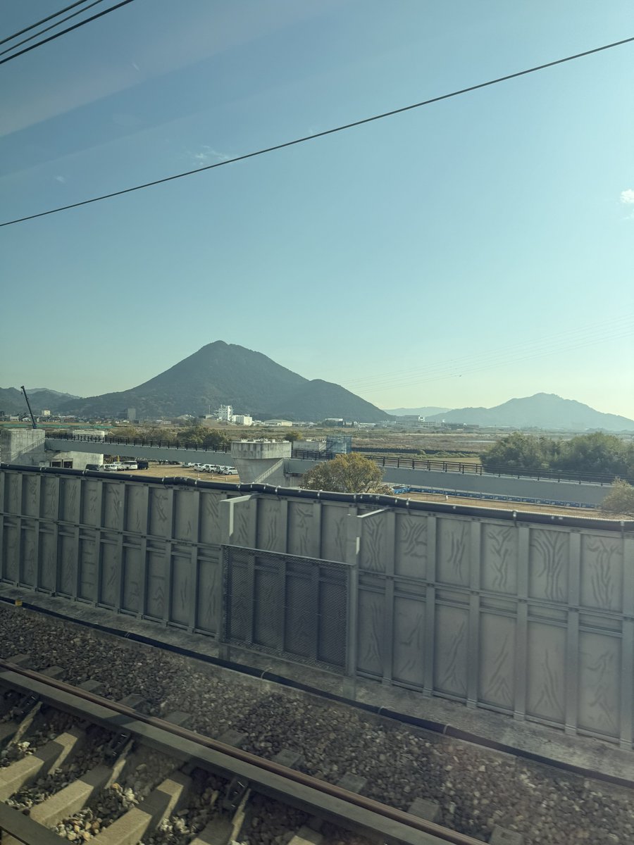 swift_file's tweet image. 出勤（275km/h）