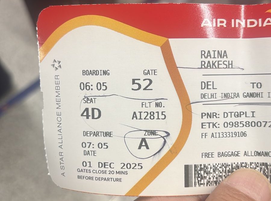 RakeshRaina5's tweet photo. What an happiness when you go for a seat change request and they simply upgrade you #maharajafeeling @airindia choti choti khushiyan https://t.co/W6e4gRzKfv