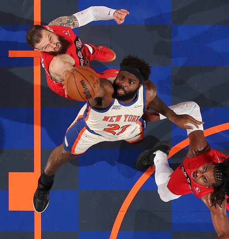 NBA_NewYork's tweet photo. Mitchell Robinson in 17 minutes as Knicks beat Raptors 116-94:

15 rebounds
7 offensive
+17 https://t.co/MN5NjvNPI1