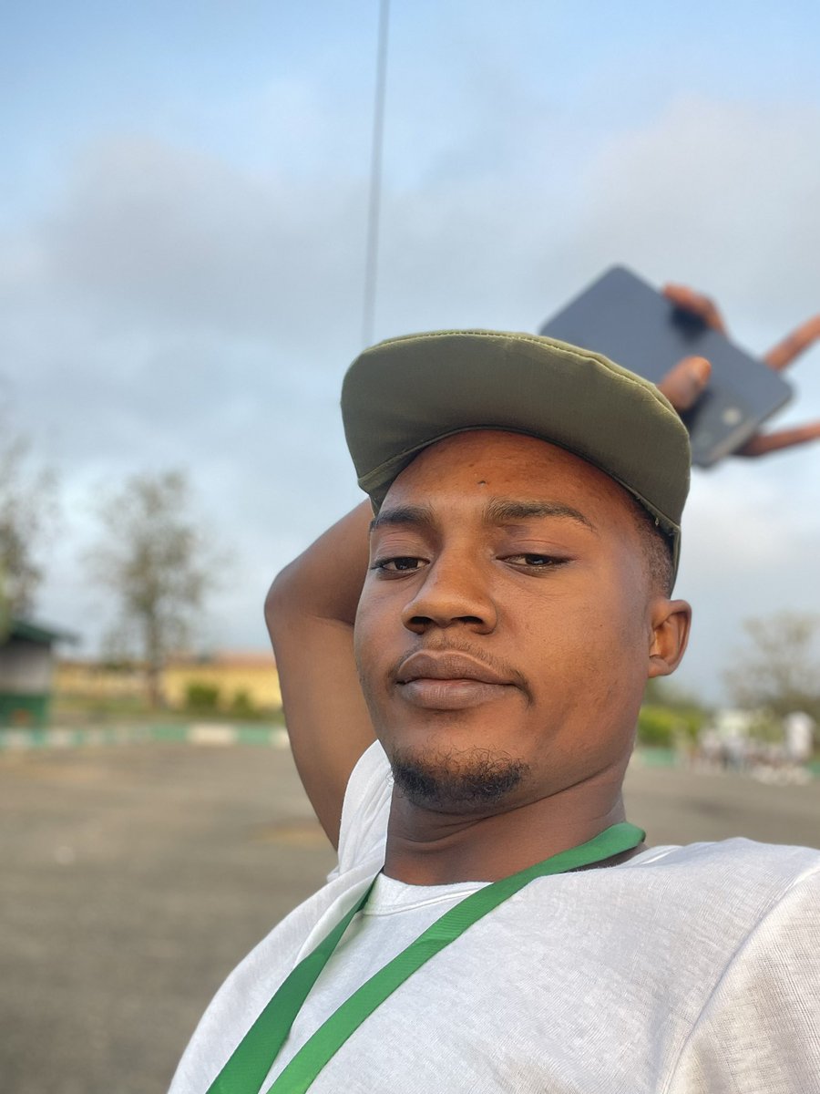 x_stackmike's tweet image. Hello World 😌