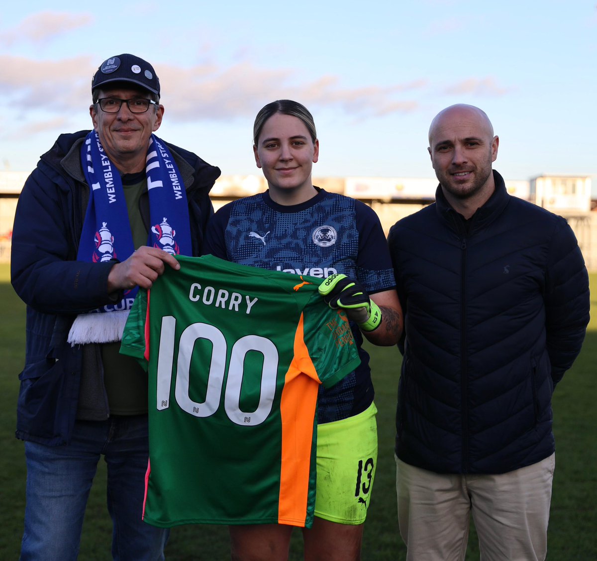theposhwomen's tweet image. Marking a century of appearances with a clean sheet 👏

So deserved, Neive 💙

#pufc