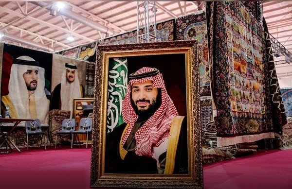 قادسیه سوم و سلمانهای فارسی #رشته_توئیت

پس از سقوط نظام شاهنشاهی، عربستان و ج ا بعنوان رهبران دو خوانش مختلف از اسلام افراطی بدستور اربابان وظیفه روشن نگه داشتن آتش جنگ و آشوب در منطقه رو بر عهده گرفتند.
برخلاف باور عمومی، طی ۴۷ سال گذشته میزان دشمنی ج ا با عربستان کمتر