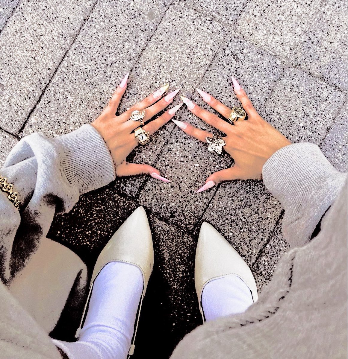 shakticodes's tweet image. ᅠ                           ©   𝙏𝙃𝙀 ⠀WORKS.⠀⠀⠀⠀