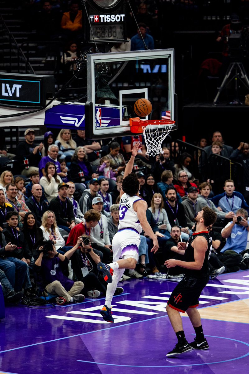 new waltpaper for your phone 📲  