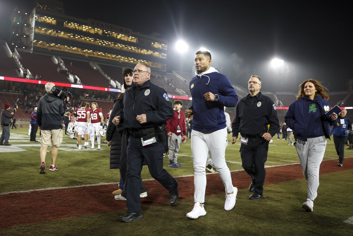 Their resume complete, <a href="/NDFootball/">Notre Dame Football</a> will have an unconventional "root-for" list next Saturday. ☘️ read it here:   fightingirishpreview.com/their-resume-c…