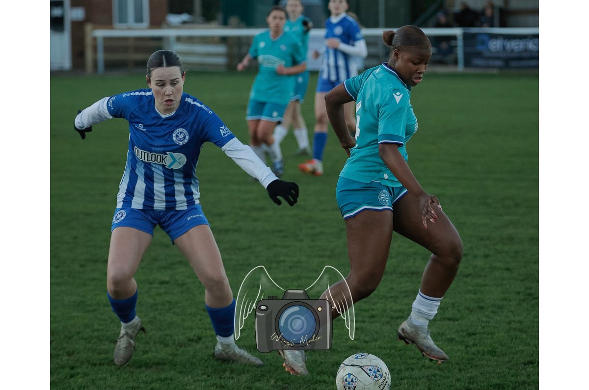 Well, hey there, been a minute 😅

The comeback this afternoon was shooting <a href="/penntgfc/">Penn & Tylers Green FC</a> &amp; <a href="/ReadingFCWomen/">Reading FC Women</a> in a cup match which saw the latter come out on top!

penn-tylers-ladies.wingsmedia.co.uk

Last game I uploaded was 25/3/24!!! So felt good to be back out there 🙌🏻 📸