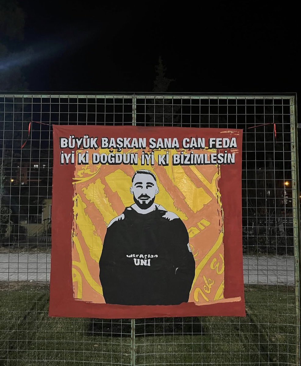 İYİ Kİ DOĞDUN BAŞKAN,İYİ Kİ BİZİMLESİN ! 

Grubumuzun eski başkanı, canımız, ciğerimiz,Süleyman Karaca'nın doğum gününü kutlar, kendisine nice mutlu seneler dileriz.

#ultrAslanUNI
#uAUNIMAKÜ