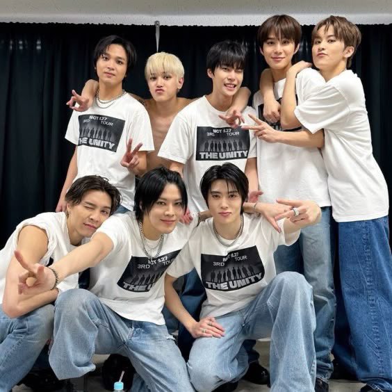 Alguns meses depois, ele foi anunciado como membro do NCT 127 e do Alguns meses depois, ele foi anunciado como membro do NCT 127 e do