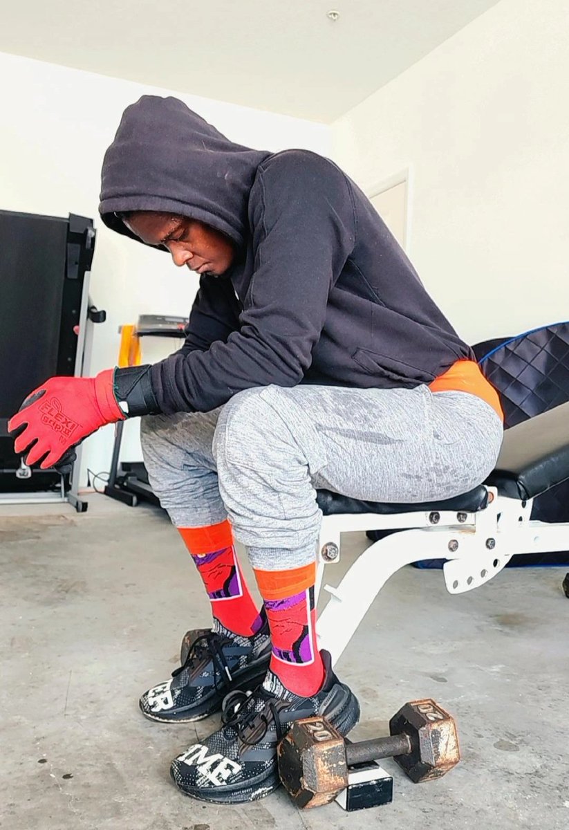 When you work hard &amp; grind everyday &amp; it's still not enough. No days off, no holidays no birthdays, no days off! This boxing game is something else &amp; people rarely keep their word &amp; look out for your best interest. I will keep working though 💯, I was raised in the ghetto.