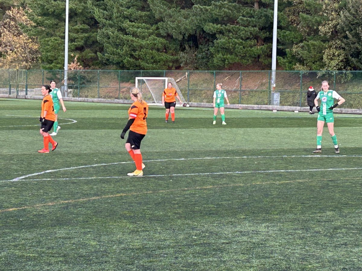 TurfsLadies's tweet image. We are through to the Semi Finals of the @CentralWalesFA Ladies League Cup after a 2-0 win over Bont. We had several players missing for this one- but the squad worked hard and found the result. Let’s hope for a kind draw in the next round. 

⚽️ Llio Tanat
⚽️ Annwen
POTM- Anna