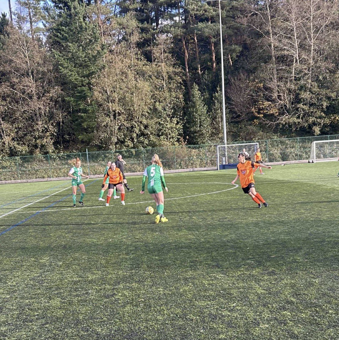 TurfsLadies's tweet image. We are through to the Semi Finals of the @CentralWalesFA Ladies League Cup after a 2-0 win over Bont. We had several players missing for this one- but the squad worked hard and found the result. Let’s hope for a kind draw in the next round. 

⚽️ Llio Tanat
⚽️ Annwen
POTM- Anna